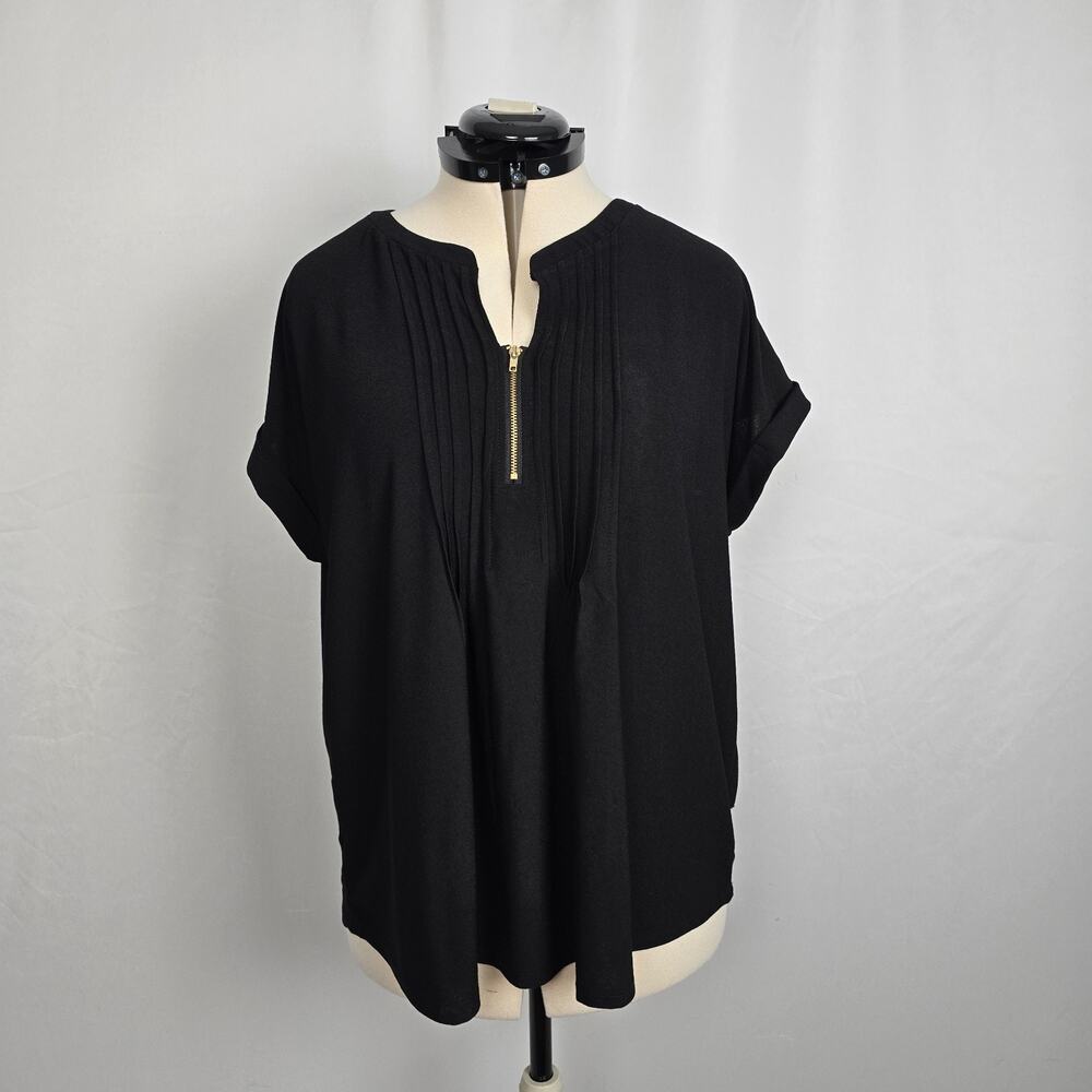 89th + Madison Quarter Zip Blouse Women's 2X Black Short Sleeve Notched Neck EUC